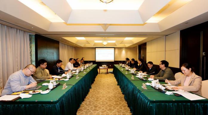 集团党委书记、董事长任丁会见重庆尊龙凯时集团董事长乔昌志一行