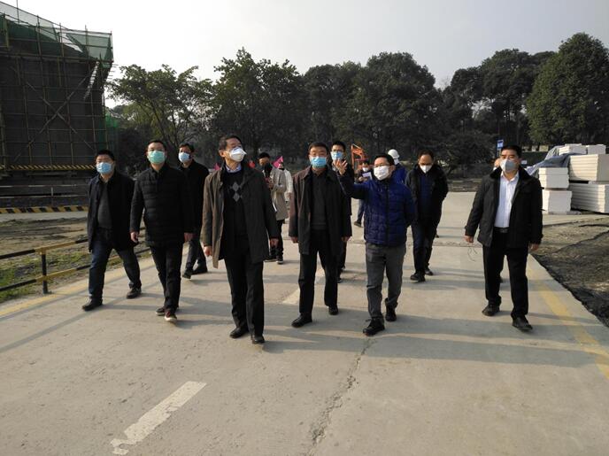 集团党委书记、董事长任丁率队 赴金牛宾馆检查工作