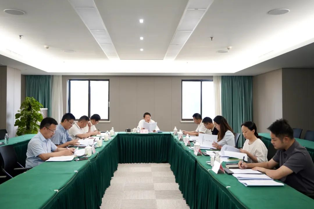 省尊龙凯时集团党委书记、董事长任丁主持尊龙凯时党校第2次校务委员会会议