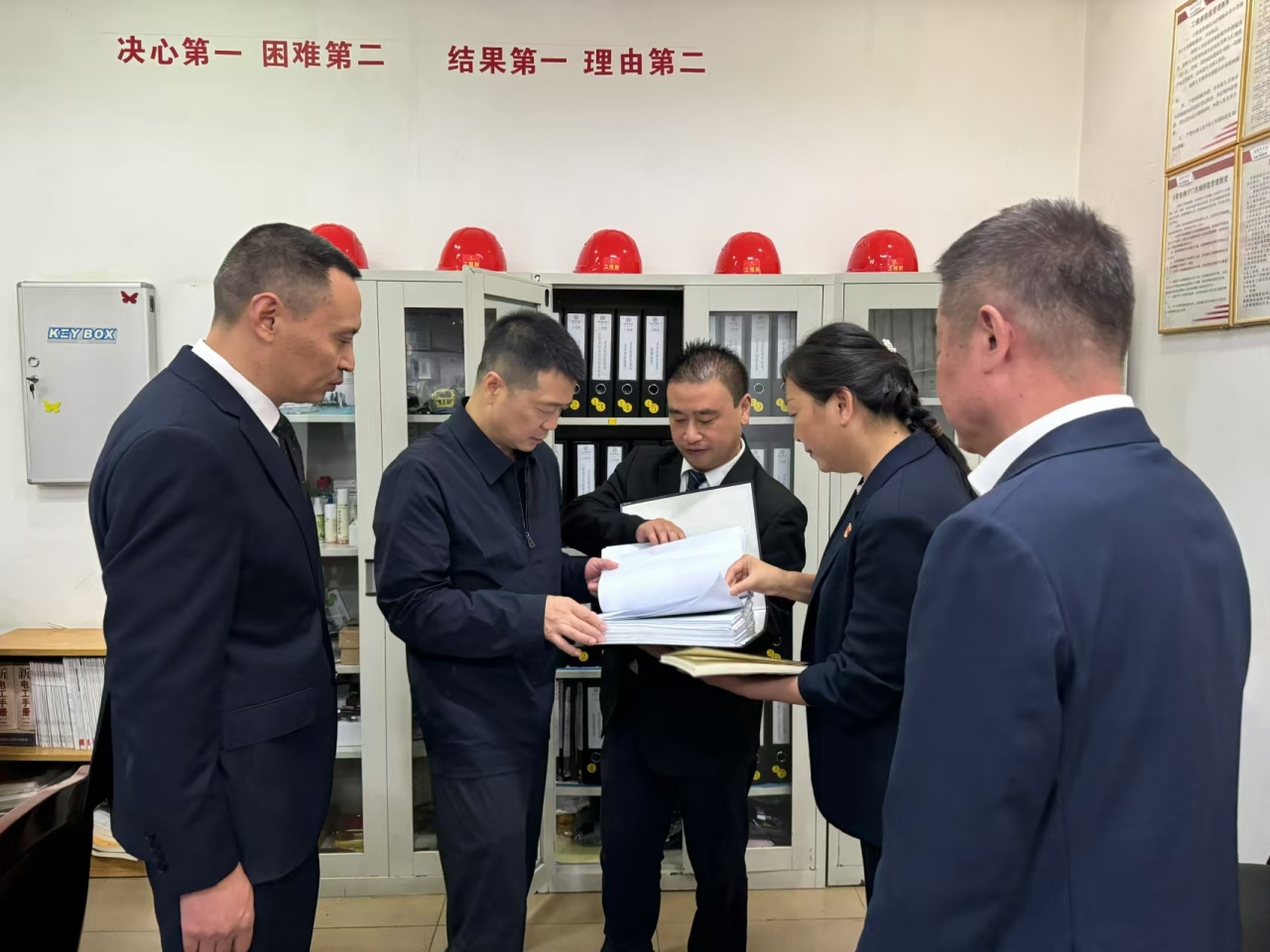 省尊龙凯时集团党委书记、董事长游勇国庆节期间调研督导旗下酒店经营及安全生产工作